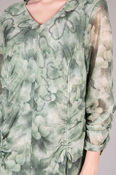 GUMANIZE Women's Round Neck Embroidered Dress