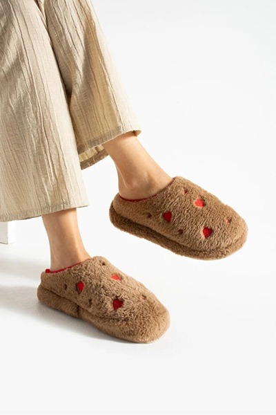 Ayra Moda نعال منزلية نسائية مريحة بنمط قلب من القطيفة مع بطانة فرو وقاعدة ما...