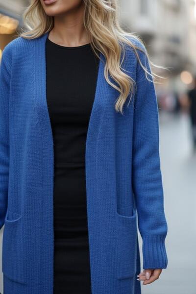 Mossta Nişantaşı Cobalt Blue Oversized Wool Textured Cardigan