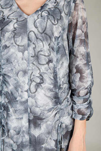 GUMANIZE Women's Round Neck Embroidered Dress