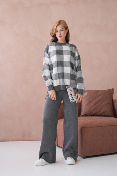 Park Karon Women's Crew Neck Patterned Slit Casual Sweater Pants Two-Piece Knitwear Set