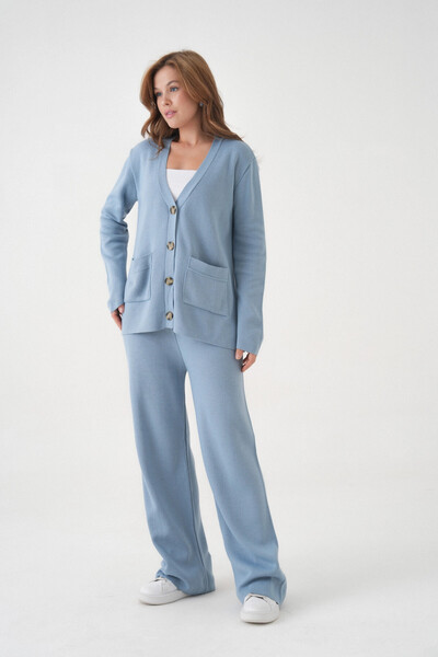 Park Karon Women's V-Neck Pocket Detail Button Closure Oversized Jacket Pants Two-Piece Knitwear Set