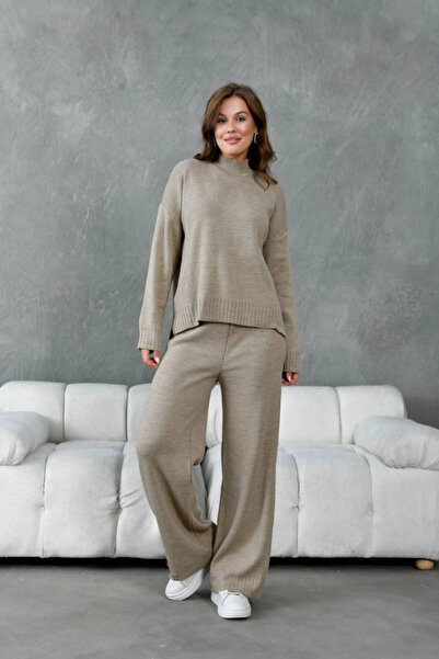 Park Karon Women's Mock Neck Slit Oversized Sweater Pants Two-Piece Knitwear Set