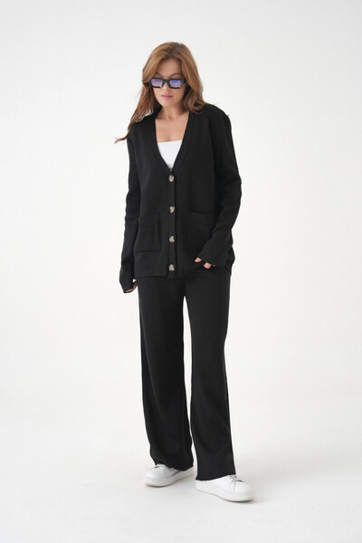 Park Karon Women's V-Neck Pocket Detail Button Closure Oversized Jacket Pants Two-Piece Knitwear Set