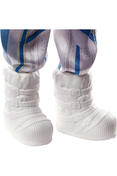 Barbie GTW31 - Space Adventure Astronaut Doll, Brunette, with Space Suit, Helmet and Accessories