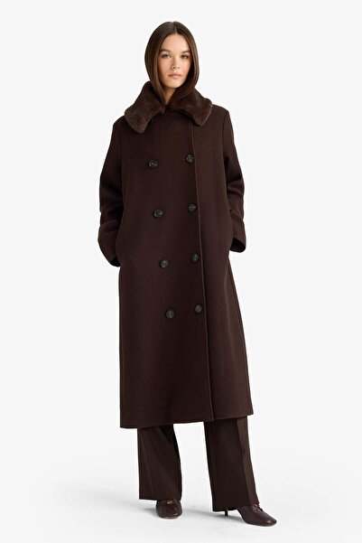 DeFacto Afra X Detachable Faux Fur Collar Regular Fit Buttoned Long Cashmere Coat with Pockets F5574Ax25Wn
