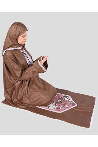 STAYILK DRESSES Prayer set, curtain, rug, and Quran holder