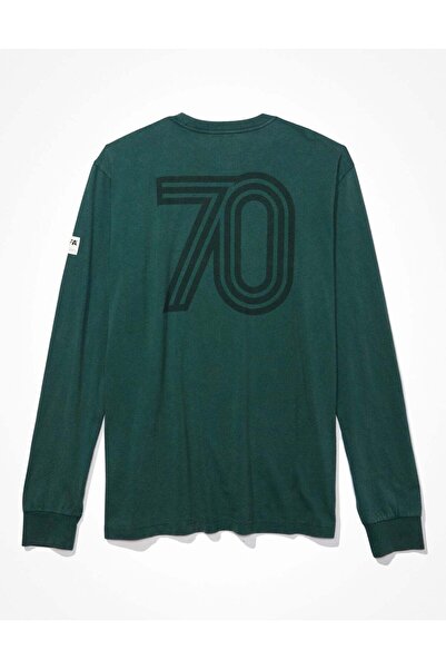 AMERICAN EAGLE AE FIFA® Classics Long-Sleeve Graphic T-Shirt