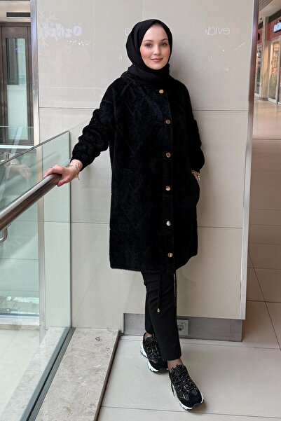 Ghisa Zigzag Patterned Angora Coat with Hooded Snaps