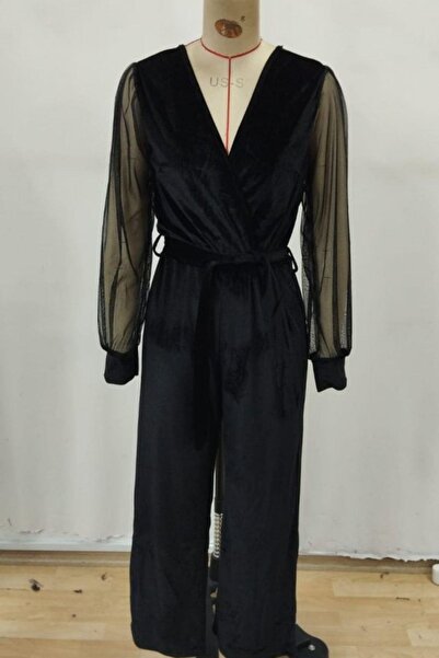 Mossta Double-Breasted Velvet Jumpsuit with Collar and Tulle Detail - Black