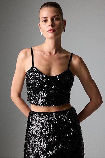 Roman Kalp Yaka İnce Askılı Arkası Kadife Detaylı Payet Büstiyer Siyah K2614002_001