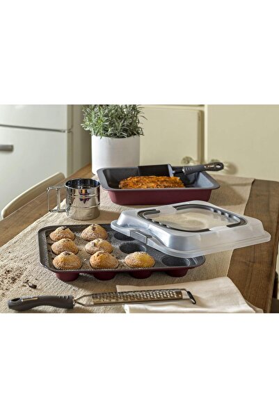 Tognana Sweet Cherry Mould 12 Muffins With Lid, Carbon Steel