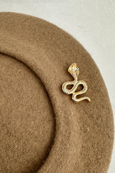 Modex Brooch Detail French Painter Felt Beret