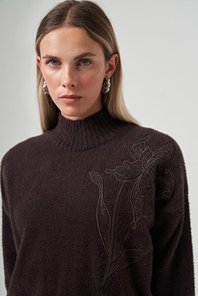 Nuss Embroidery Detail Angora Sweater 7004 Brown