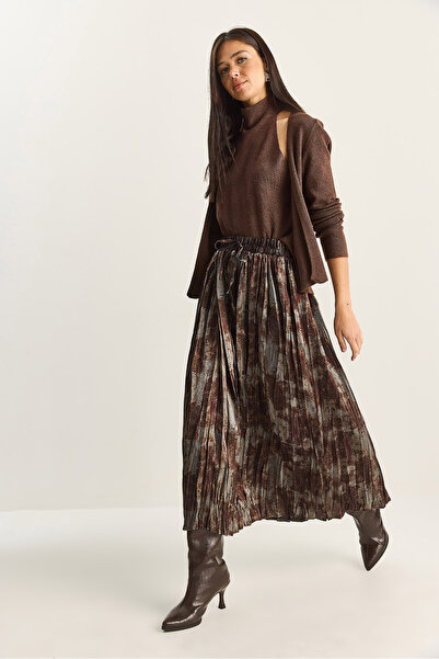 Bianco Lucci Women's Shiny Wrinkled Effect Long Skirt De251110 60283839