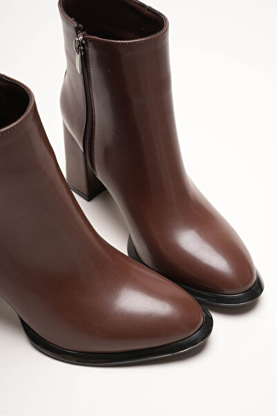 Lizzu Women's Black Thick Heeled Zippered Winter Boots & Faux Leather Ankle Bootie Julian