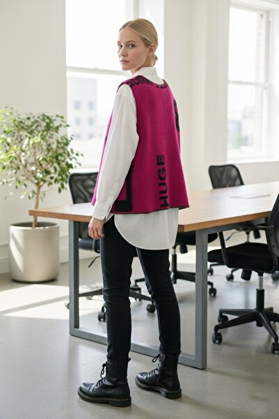 Chiccy Italian Fuchsia V-Neck Sleeveless Letter B Printed Uncovered Crochet Edged Acrylic Woven Vest 60 60