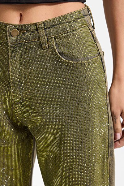 its basic Women's Green T-3W5-141 Straight Fit Full Shiny Stone Special Design Denim Jean