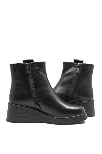 PASS Collection women's low black leather boots with wedge sole OTR 70007