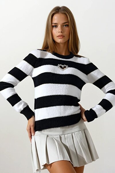 VAGGON Women's Black-White Heart Detailed Stone Embroidered Striped Knitwear Sweater Vs01646