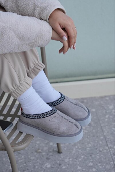 SOLAZER Women's Black Thick Soled Fur Slippers Boots 038-3