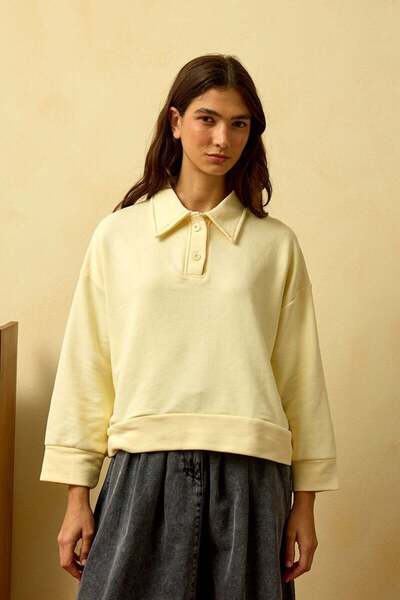 Ceylan Otantik Butter Yellow Polo Neck Crop
