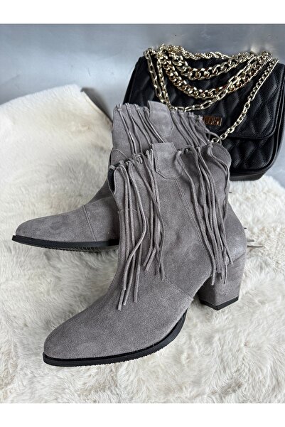 Miarma Designs Grey suede boots
