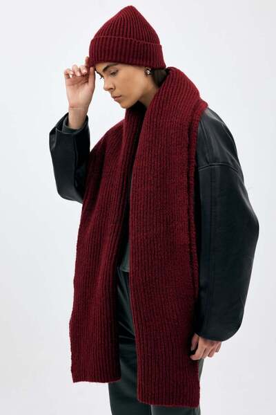 Buly Ribbed Knitted Scarf
