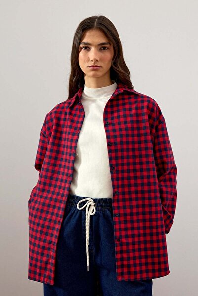 Ceylan Otantik Red Polka Dot Shirt