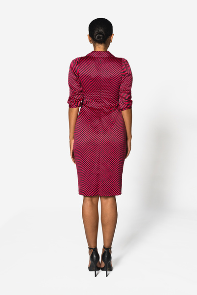 Vessmary Rochie de zi sau de ocazie VSM908B în satin fuchsia roz cu dungi negre