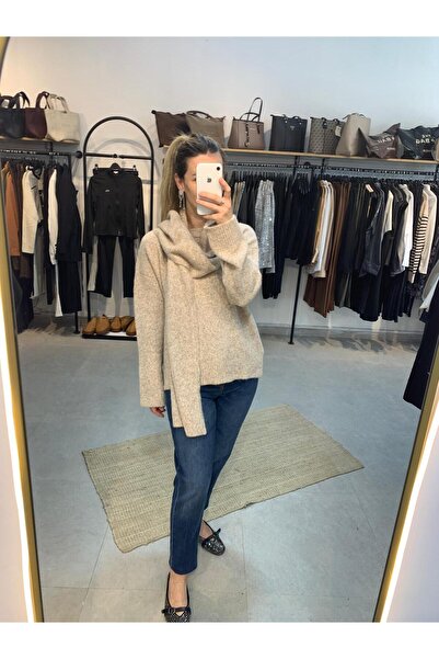 Ecenin Favorileri Beige Women's Sweater with Scarf Detail
