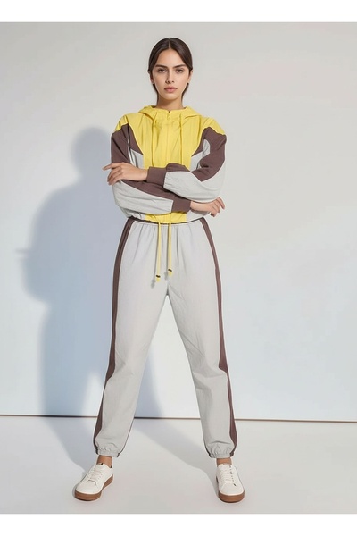 MAMAYAGA Women's Casual Zippered Cropped Hooded Sweatshirt Rubber Leggings Sporty Stylish Tracksuit Set