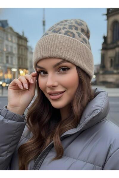 Goldmine Women's Trend Soft Leopard Beanie