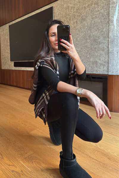 MAGARDE Leggings with Front Ruffles and Leg Detail - Black