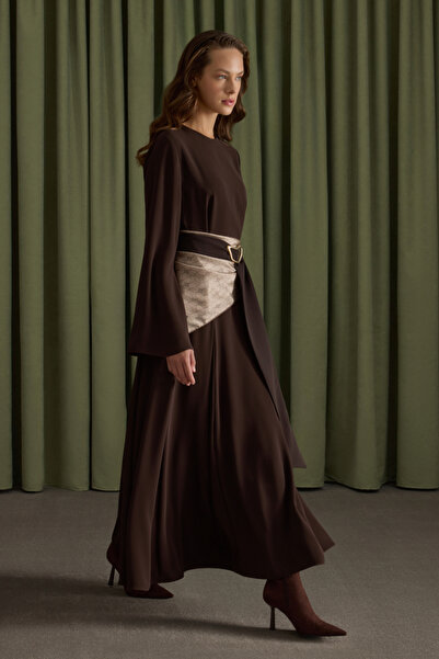 Aker Metal Tokalı Krep Elbise