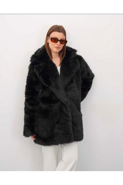 Enter Long lolita fur