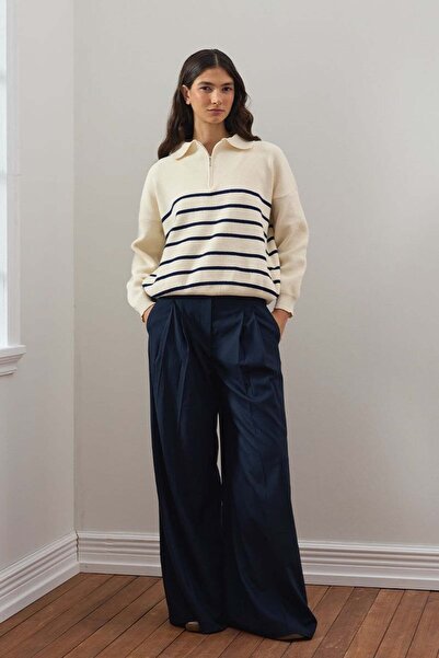 Ceylan Otantik Navy Blue Pleat Detail Palazzo Pants