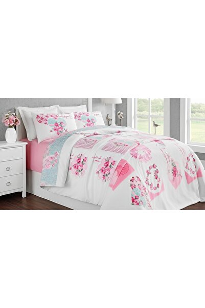 AL-SARIHI GROUPS Turkish two-piece quilt, 5 pieces