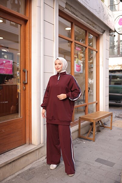 Wovi Women's Hijab Sports Tracksuit Set Zippered Collar