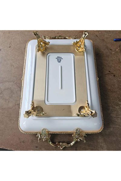 MaviDamla Cast Edge Frame Footed Porcelain Presentation Plate 30*22 Gold