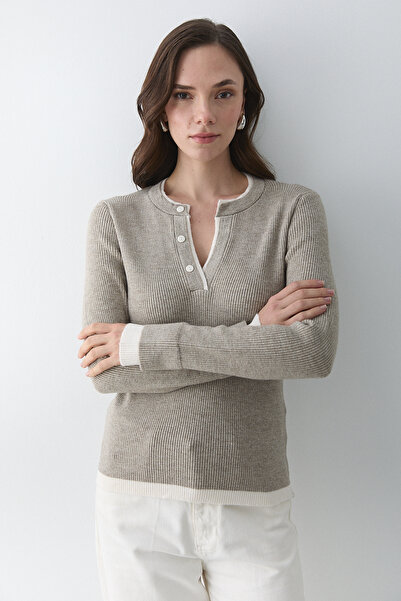 Laluvia Light Mink 2-Patch Buttoned Sweater - 251023