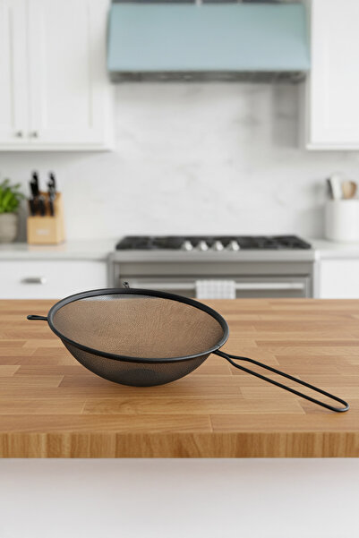 Vadi Long Handle Black Metal Fine Mesh Strainer |   Flour, Powdered Sugar and Spice Strainer Kitchen Utensil 24 cm