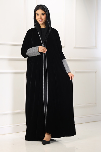 ZAHRA Winter abaya woven from soft velvet - warmth and elegance