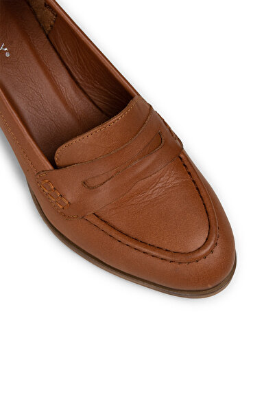 Deery Women's Genuine Leather Tan Color Heeled Moccasin