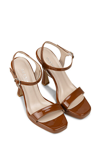 Deery Women's Patent Leather Tan Evening Dress Shoes