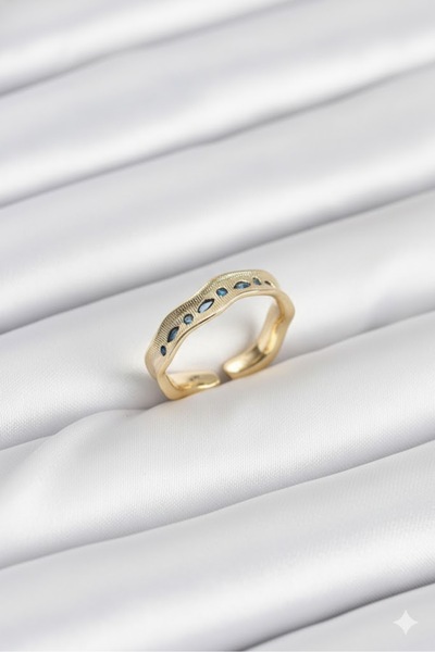 Dorvina Brass Vintage Women's Ring Gold Color with Zircon Stone |   Stylish and Durable Jewelry, Accessory