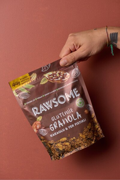 Rawsome – جرانولا خالية من الغلوتين مع الكاكاو والفول السوداني