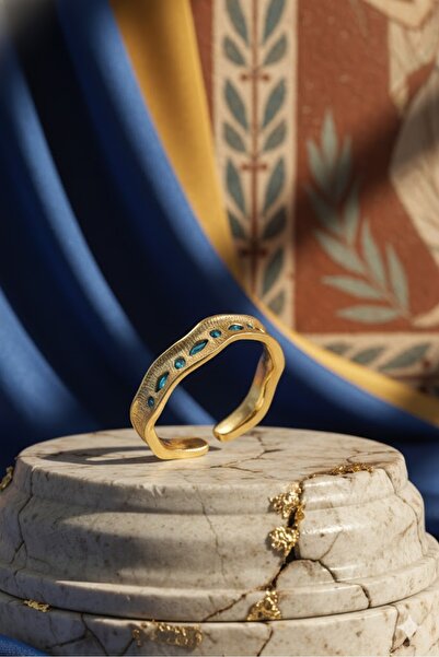 Dorvina Brass Vintage Women's Ring Gold Color with Zircon Stone |   Stylish and Durable Jewelry, Accessory