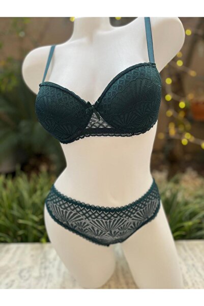 FEMMEA Lace Push up Underwear Set