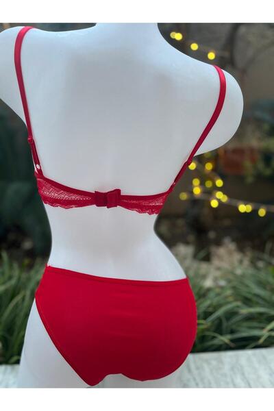 FEMMEA Lace Push up Underwear Set